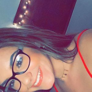 Meet your Posher, Farrah